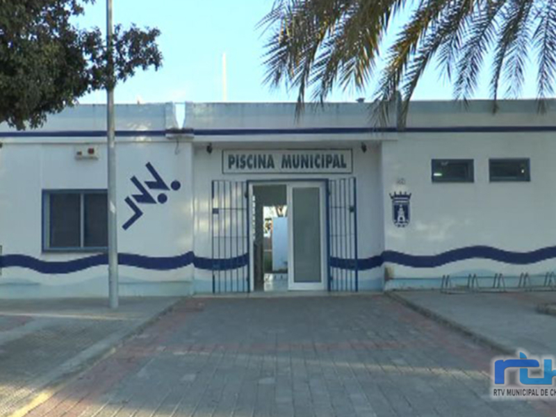 La piscina municipal de Chipiona retomará su actividad el día 16 tras la parada técnica anual para la puesta a punto de la instalación   