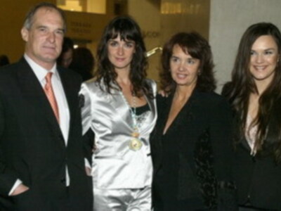 Sara Campos, hermana de Paz Vega debuta como cantante