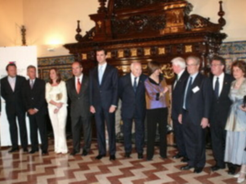 El Príncipes de Asturias , sin doña Letizia clausura en Sevilla el Foro España-EE.UU