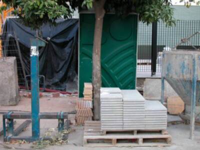 Ocupación de la vía pública en las calles de Sevilla por empresas constructoras