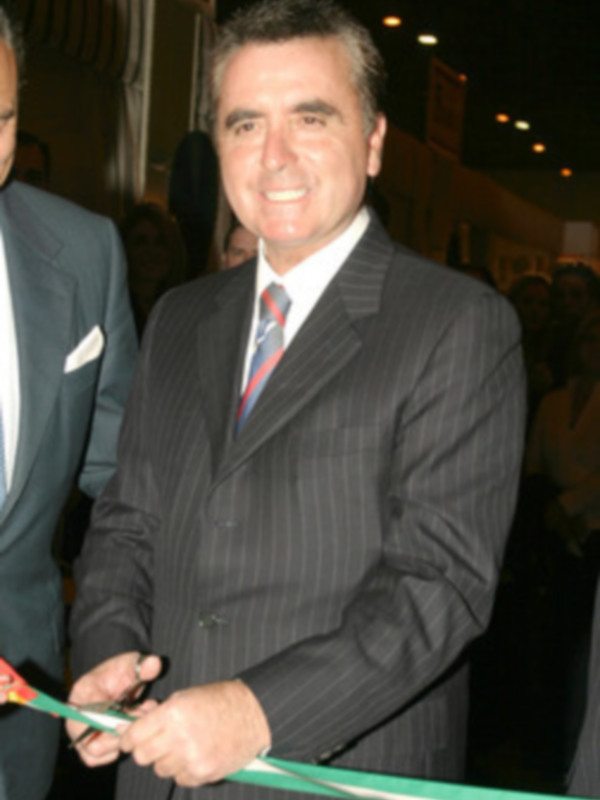 Ortega Cano en la inauguracion de Sevilla de boda