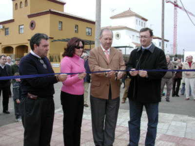 Gines: Inaugurados los nuevos Jardines Juan Pablo II, en Los Minaretes