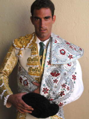 Salvador Cortes triunfador de la Feria de Sevilla , premio El Corte Ingles y Real Maestranza