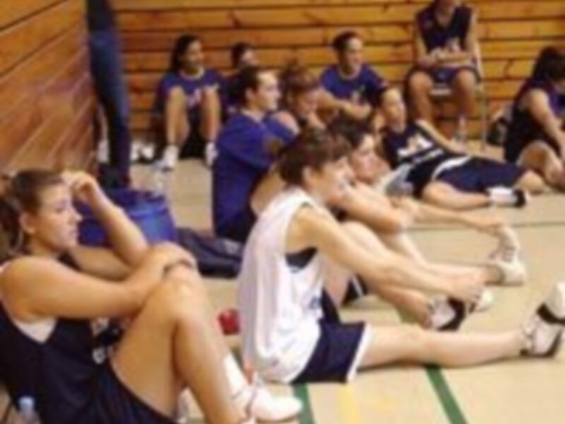 Tres días de convivencia, entrenamiento y debates en baloncesto femenino
