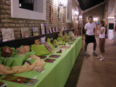 Los alumnos de los cursos municipales de Gines exponen sus obras en la Hacienda de Santa Rosalía