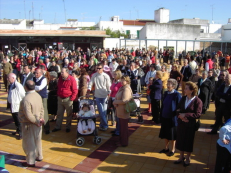 Más de 2.000 personas en la inauguración oficial del nuevo Parque Central de Lora del Río