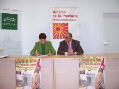 Almadén de la Plata acoge este fin de semana la VII Muestra del Jamón de Bellota