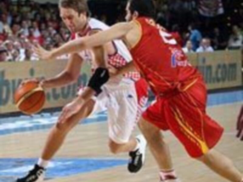 España cae ante Croacia (85-84) 