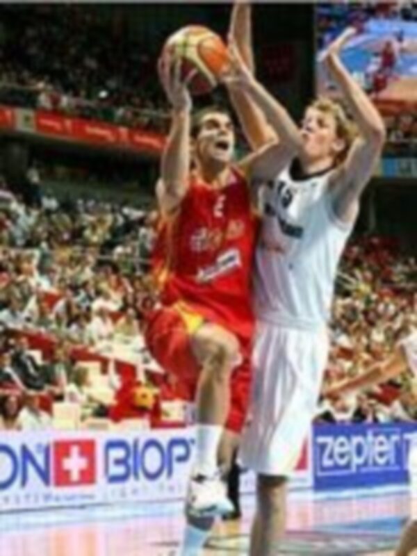 España alcanza las semifinales aplastando a Alemania (83-55)