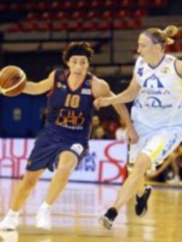 El Ciudad Ros Casares, campeón de la Supercopa femenina de baloncesto 