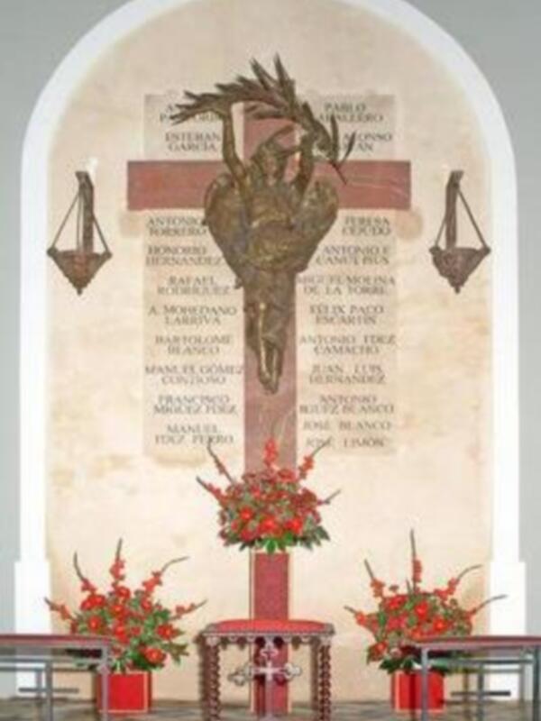 EUCARISTIA SOLEMNE DE ACCIÓN DE GRACIAS EN SALESIANOS STMA. TRINIDAD POR EL BEATO PADRE ANTONIO FERNÁNDEZ CAMACHO Y SUS 20 COMPAÑEROS MÁRTIRES DEL S. XX EN ESPAÑA.