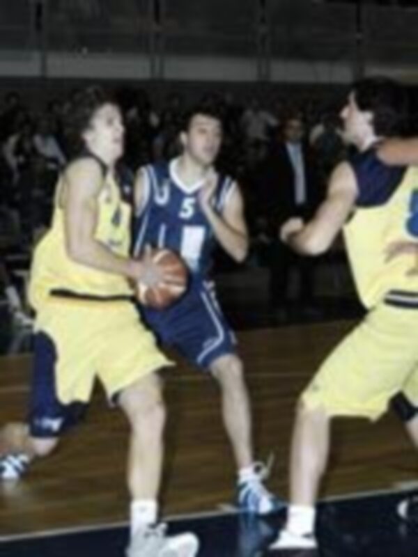 Akasvayu Vic ya es primero de la LEB Plata