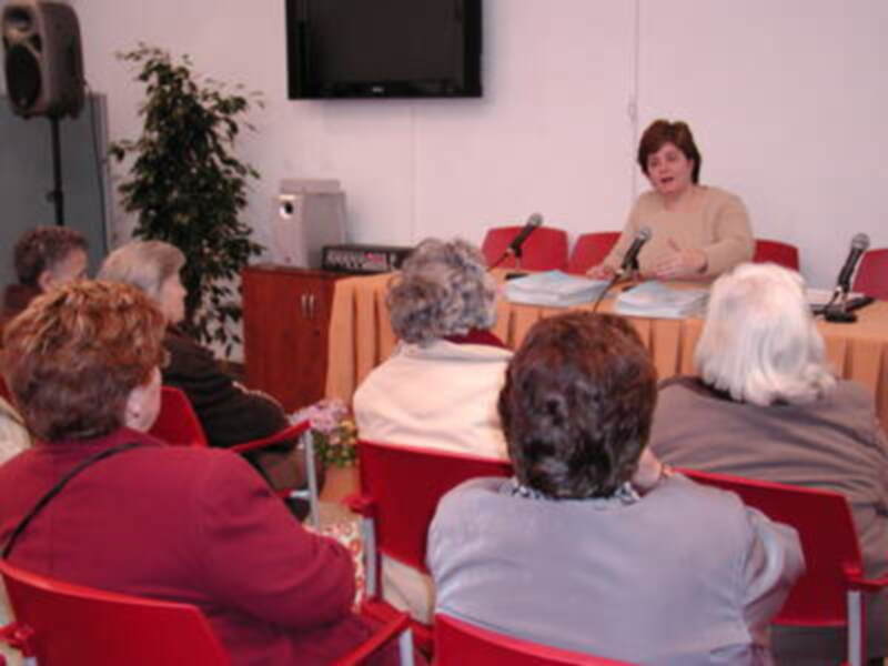 Gines: charla para el consumo navideño racional y responsable 
