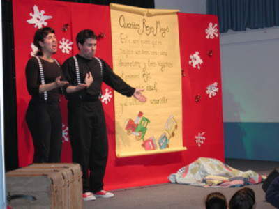 Los pequeños de Gines disfrutaron de Una Navidad de Cuentos