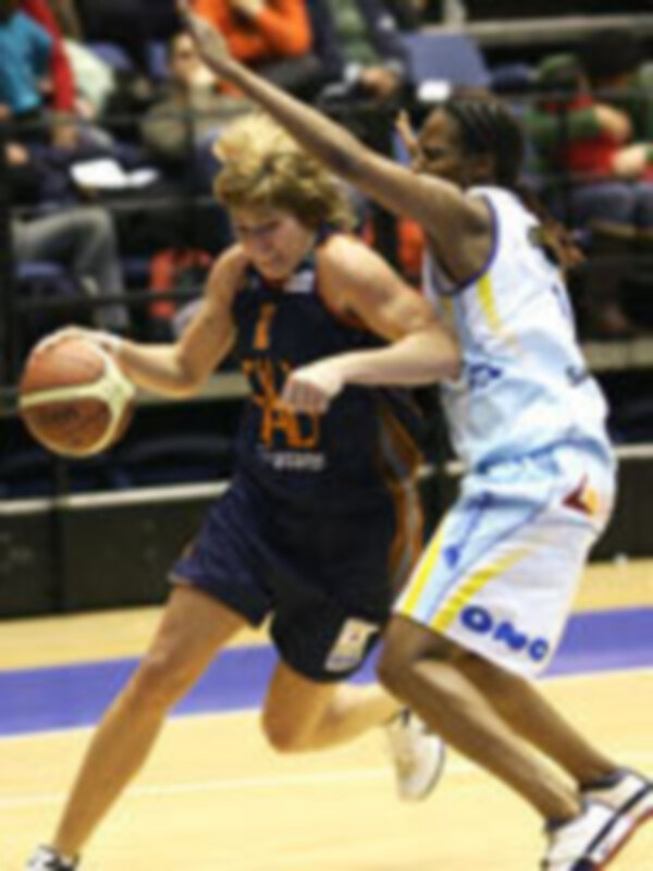Ros Casares-Perfumerías Avenida, primer asalto al título de Liga Femenina