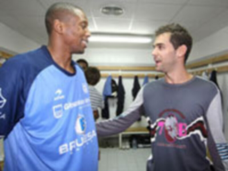 Victoria sobre Tenerife y, un año después, Bruesa GBC regresa a la ACB (81-76)