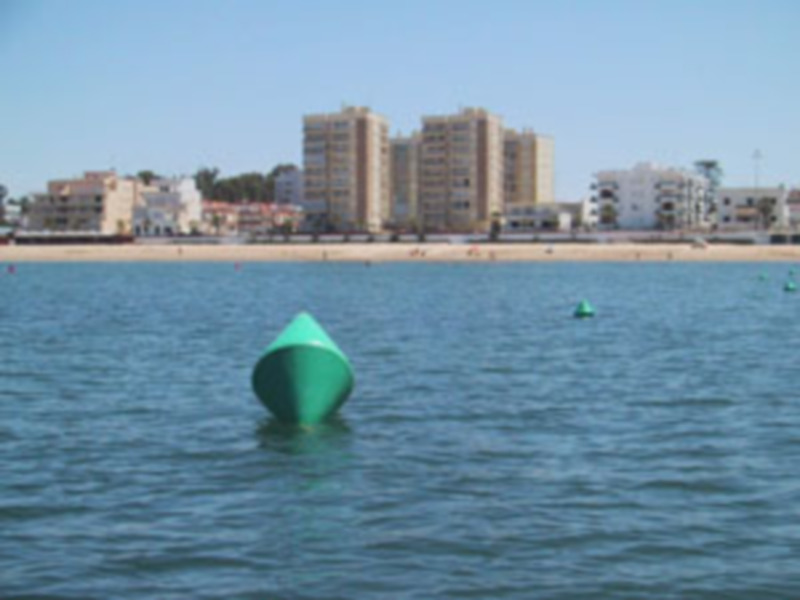 Las playas de Sanlúcar de Barrameda y Chipiona, las primeras balizadas en toda la provincia de Cádiz