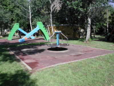 Gines: los juegos infantiles del Parque Municipal se integran en la zona verde