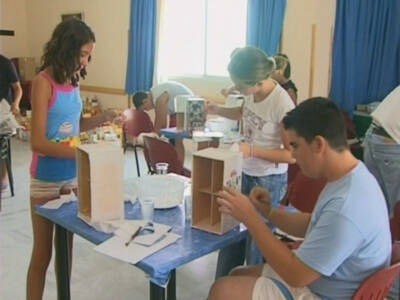 Los jóvenes de Gines participan en el programa "Refréscate en Verano"