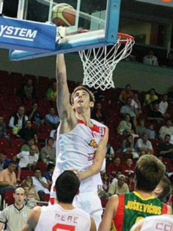 España cede ante Lituania y luchará por la medalla de bronce (96-79)
