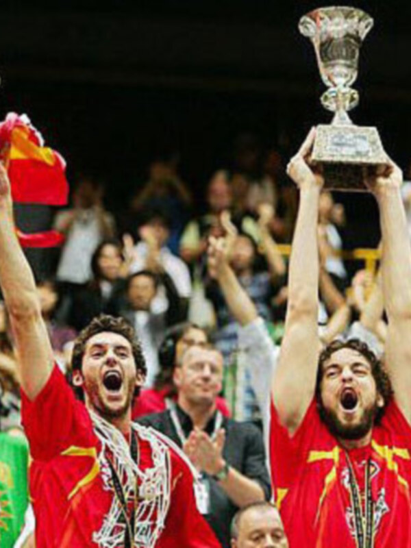 Segundo aniversario del oro del Mundial: Recuérdalo leyendo gratis el libro "Desde Andalucía al oro de Japón" en feb.es
