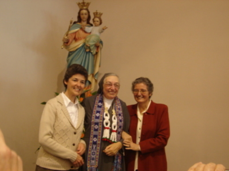 Hoy 24 de octubre una francesa ha sido elegida Superiora General del Instituto de FMA, Hijas de María Auxiliadora, se llama Sor Yvonne Reungoat. 