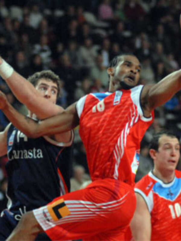 Rioja frena su mala racha ante Vigo en el inicio de la 14ª Jornada de Adecco LEB Plata