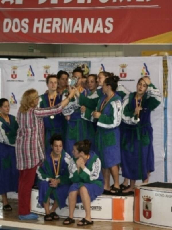 Dos Hermanas aprueba con sobresaliente la XIII Copa de la Reina de waterpolo
