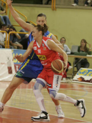Laura Navarro da el triunfo sobre la bocina al Cadí ante Gran Canaria en la 16ª Jornada de la LF