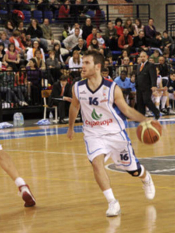 El partido HNV Duar Navarra - Caja Rioja marca la 20ª Jornada de la Adecco LEB Plata