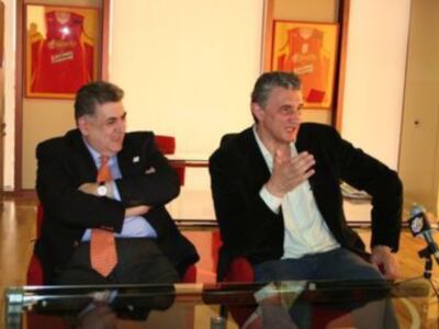Los alumnos del Master de Periodismo en Baloncesto asisten a la presentación del nuevo seleccionador nacional, Sergio Scariolo, en Madrid