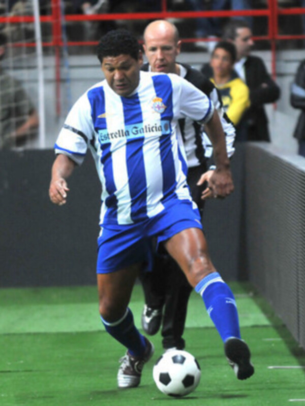 Fútbol Indoor: El Deportivo de la Coruña sufre en exceso para ganar a una Real Sociedad muy mejorada y que sólo se rindió al final (13-11)        