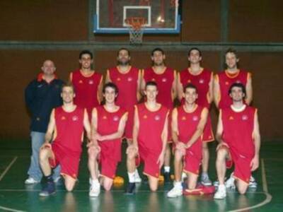 Campeonato de Andalucía Universitario de baloncesto masculino: La Universidad de Sevilla sufre para vencer a Jaén (76-72).
