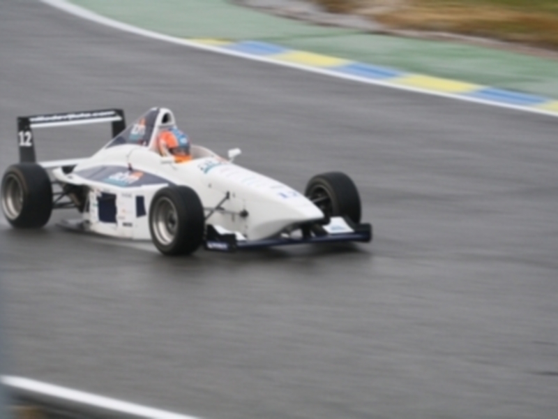 Manu Bejarano se hace con un volante en la Copa Fórmula Futuro 2009