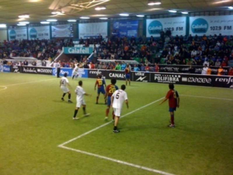 Fútbol Indoor: El Barcelona rompe las ilusiones del Sevilla tras una primera mitad en la que se aliaron con la suerte y un seugundo acto arrollador (9-4)