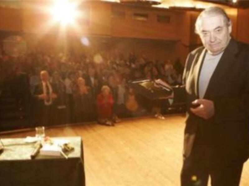 El cantautor argentino Alberto Cortez nombrado Miembro de Honor de la Fundación Sophia por su legado artistica