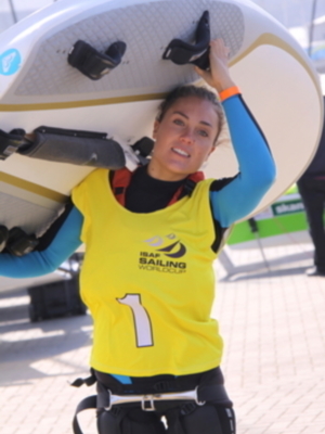 Blanca Manchón escribe la primera página de oro de la ISAF Sailing World Cup