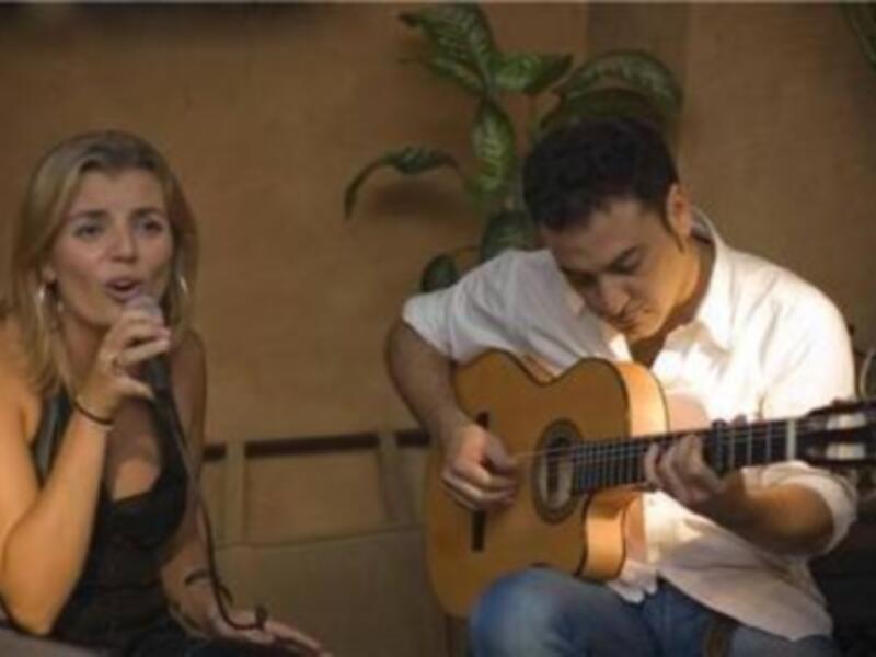 Julio Castell y Paz de Alarcón en concierto mañana miércoles 28 en La Caja Negra
