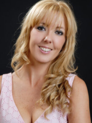 Cristina Hache presenta el viernes un festival de ayuda para Haití, en Triana