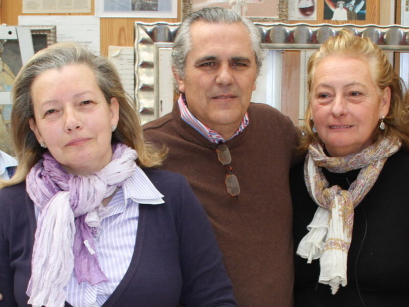 Cuadros Venecia, cumplen cien años enmarcando Sevilla