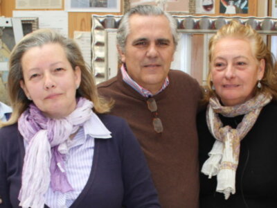 Cuadros Venecia, cumplen cien años enmarcando Sevilla 