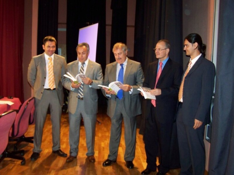 La Fundación Andalucía Olímpica presentó su A10. Almanaque del Deporte en Andalucía
