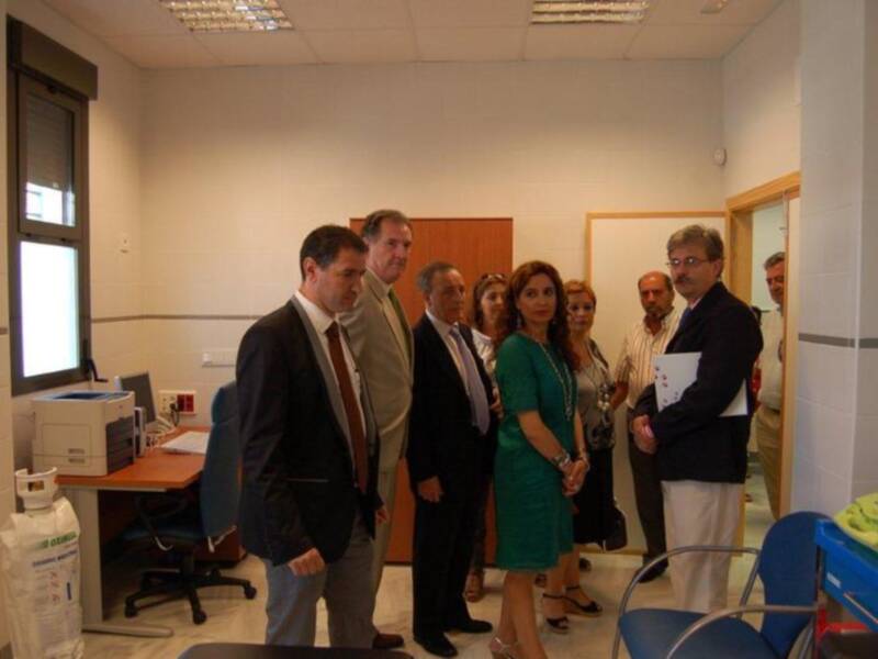 Usuarios cuentan con el nuevo centro de salud Sor María Luisa Montañés que repartirá la asistencia sanitaria con Tolosa Latour(Chipiona)