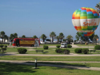 Más de 10.000 visitantes de las costas portuguesas han conocido ya la oferta turística de la provincia a través de la campaña promocional hay otra sevilla