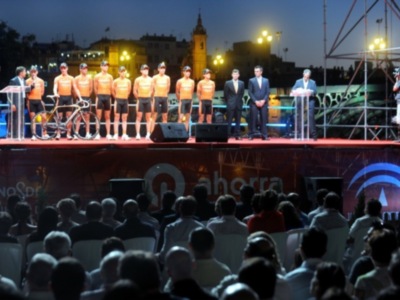 Sevilla celebró anoche la gala de presentación de la Vuelta Ciclista a España