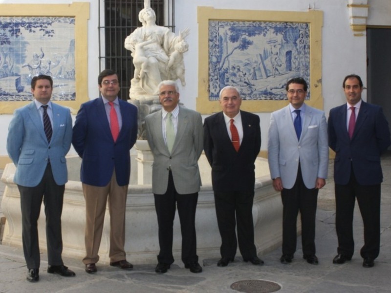 La hermandad de la Soledad de San Lorenzo colabora con los más necesitados