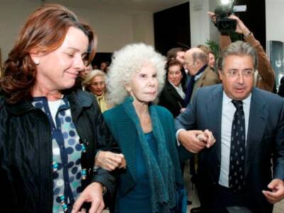 Patricia Rato, la Duquesa de Alba y Rjoy acompañan a Juan Ignacio Zoido en la presentación de su libro Zoido, destino Sevilla