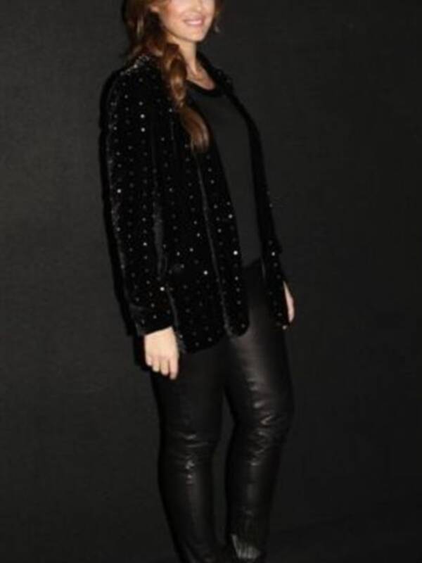Viki Berrocal, con once kilos menos, presenta su nueva colección en Sevilla con Virginia Troconis, Marta Sánchez, Boris, Ana García Siñeriz y Nuria March