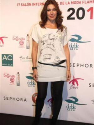 Beatriz Trapote regresa de Colombia y se estrena como modelo en Simof 2011