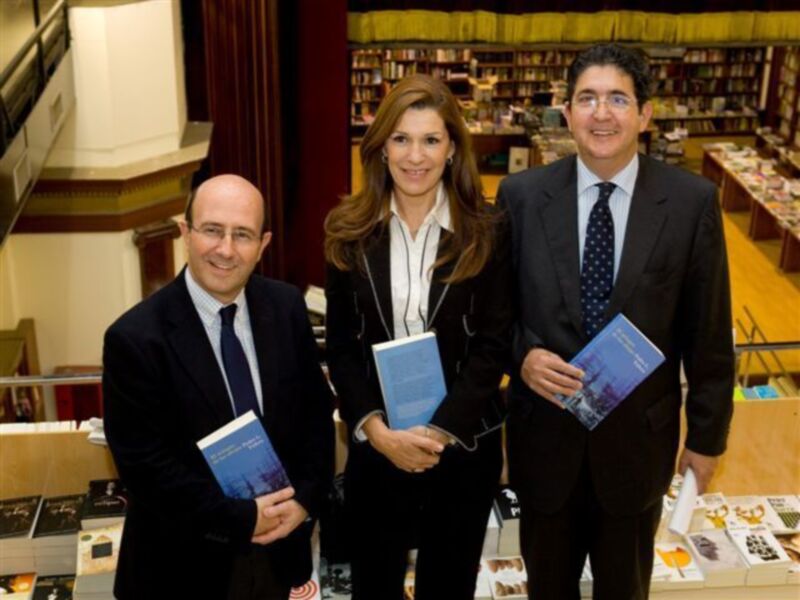 Presentación en Sevilla de El milagro de las abejas de Pedro J. Yúfera: Parece que el cuadro de Valdés Leal nació para este libro